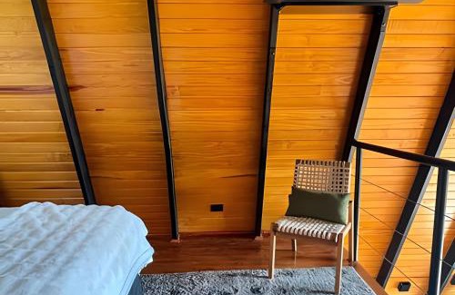 Campos do Jordao Apartamento | Cabana Tempo | 2h30 SP | Vista Única | Cama King