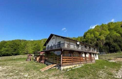 Satu Nou Cabina | Cabana Turistica Izvorul Muntelui