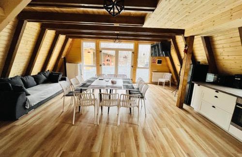 Avrig Chalet De Esquí | Cabana Twins A-Frame 2