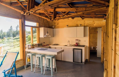 Choconta Cabina | Cabaña Tyto Alba. Acogedora cabaña de madera para 4 personas, en Suesca