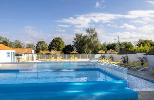 Saint-Jean-de-Monts Cabina | Cabane 4 étoiles - Piscine - cbgcb0a