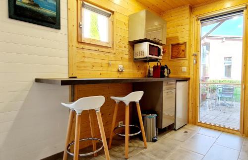 Casselardit Apartamento | Cabane côté jardin