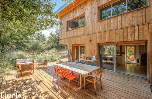 La Roque-d'Antheron Casa | Cabane d’Ismou | Piscina & Diseño de madera