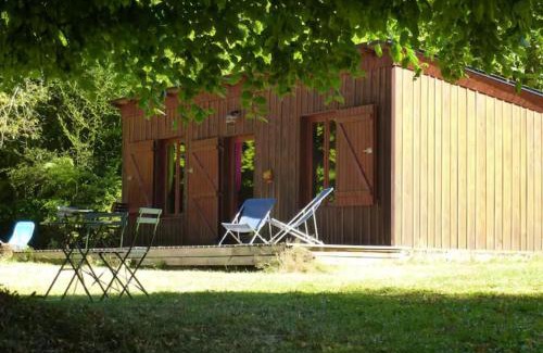 Bonnac-la-Cote Casa | Cabane Limousine au bord d'un étang