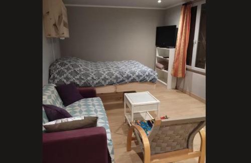 Bonnac-la-Cote Casa | Cabane Limousine au bord d'un étang