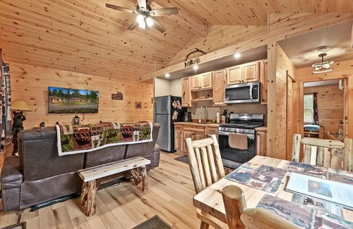 Atlanta Cabina | Cabin #1 at Northern Comfort with opt. side x side rental