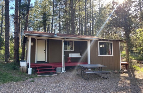 Payson Cabina | Cabin 1 - Sweetheart Deluxe Cabin - Two-room Cabin w/ Indoor Jacuzzi