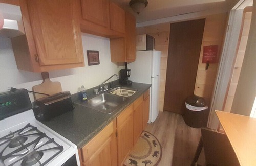 Blue Mountain Lake Cabina | Cabin 1 - Unit 1 at Blue Mountain Rest