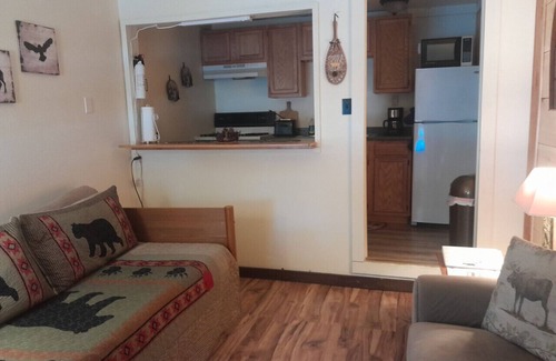 Blue Mountain Lake Cabina | Cabin 1 - Unit 1 at Blue Mountain Rest