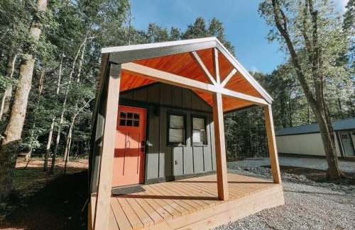 Hartwell Otro | Cabin #10 One Bedroom With Kitchenette