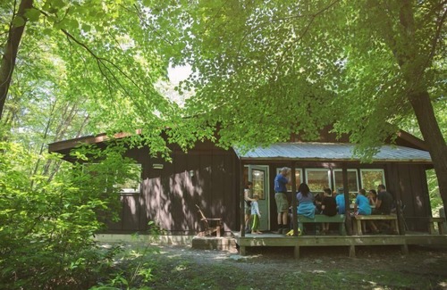 Columbia Cabina | Cabin, 16 Bunks, Kitchen, Bathroom, ADA