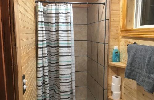 Custer Casa | Cabin 2 Brand new Rental car available