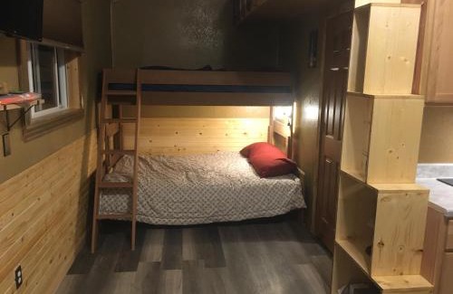 Custer Casa | Cabin 2 Brand new Rental car available