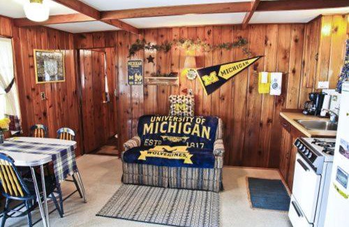 Carp Lake Casa | Cabin #2 - M Den cabin