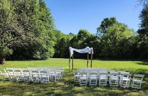 Huntsville Cabina | Cabin 2 near the river nestled next to Sam Houston Park with a fire pit