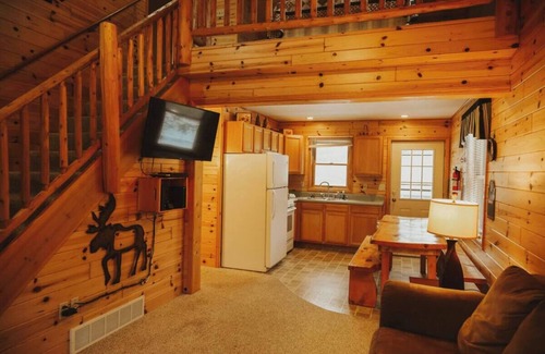 Gaylord Casa | Cabin 2388 - Appealing Log Cabin within Resort