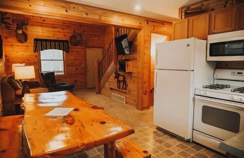 Gaylord Casa | Cabin 2388 - Appealing Log Cabin within Resort