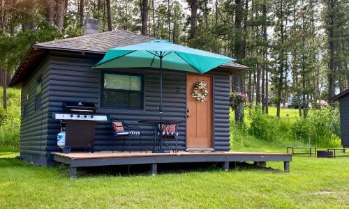 Rapid City Casa | Cabin 3 at Horse Creek Resort