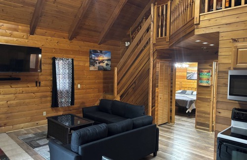 Clear Creek Cabina | {CABIN #3 of 4} "THE RELAXATION"... YOUR HOME AWAY FROM HOME...