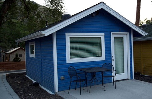 Poudre Park Cabina | Cabin 3- The Big South