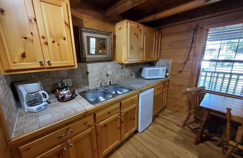 Galax Apartamento | Cabin 305 - Mountain Treasure