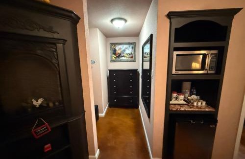 Lakehills Casa | Cabin 4 The Roost Cabins