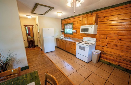 Buchanan Casa | Cabin 5 at Fishtale Lodge