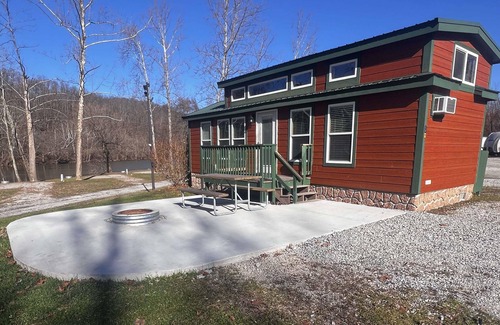 Dickerson Run Cabina | Cabin 5 - Beautiful spacious cabin w/loft and lots of windows! Breathtaking view with facing the river.