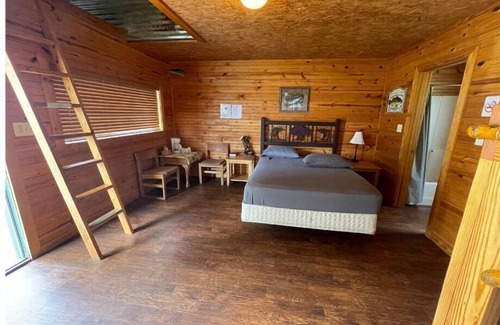 Negreet Cabina | Cabin 52 at Tranquility Bay Resort