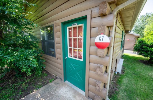 Buchanan Casa | Cabin 7 at Fishtale Lodge