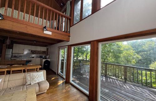 Fujikawaguchiko Casa | Cabin A MtFuji view, BBQ, lake Saiko 3mins, hammock, wood deck