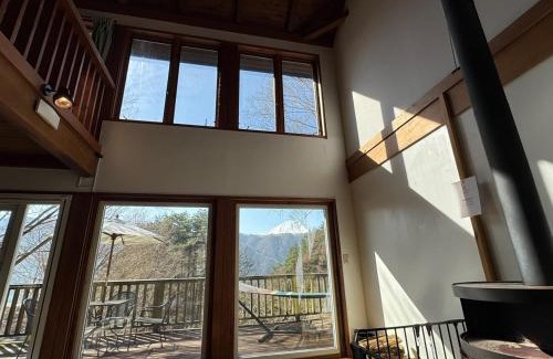 Fujikawaguchiko Casa | Cabin A MtFuji view, BBQ, lake Saiko 3mins, hammock, wood deck