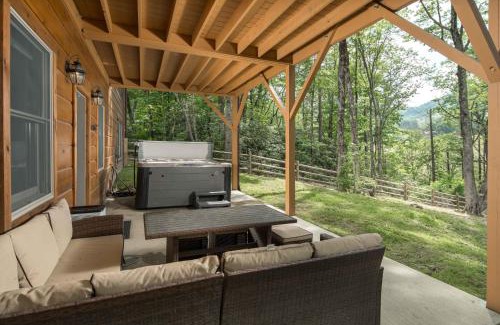 Banner Elk Casa | Cabin at Cool Springs