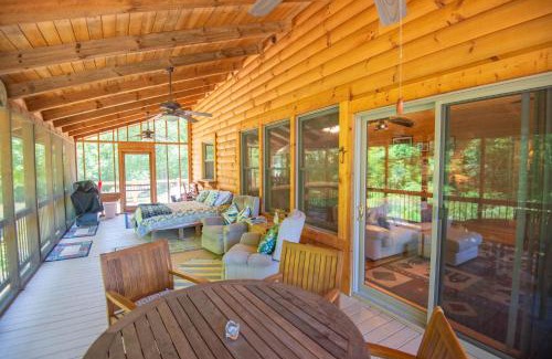 Laurel Springs Casa | Cabin at Cranberry Mill - Private Creekfront Cabin in Laurel Springs