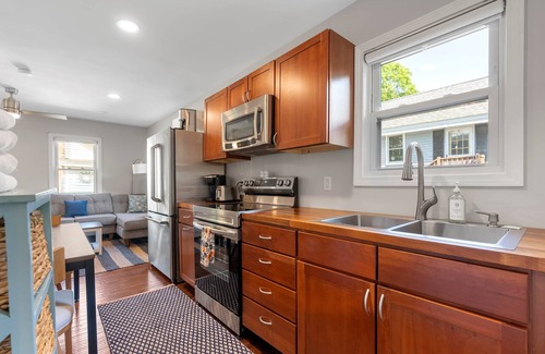 Old Orchard Beach Cabina | Cabin B-Relaxing and Fun 1 bedroom Cabin/Dog Friendly