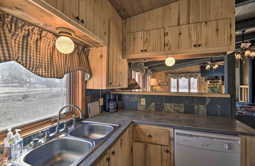 Ponderosa Pines Cabina | Cabin by Rio Grande - 19 Mi to Wolf Creek!