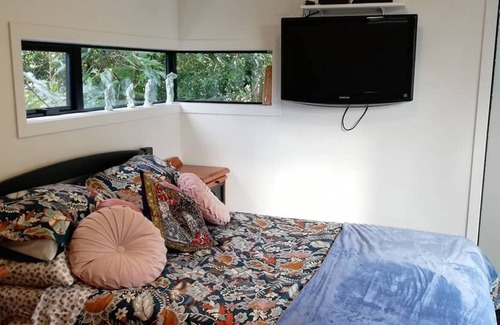 Waihi Cabina | Cabin by the paddock