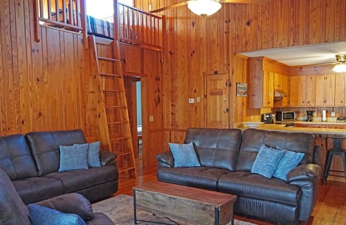 Manning Casa | Cabin Cove on Lake Marion