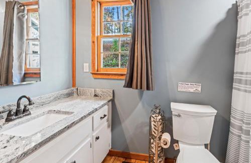 Dahlonega Casa | Cabin Fever - Hot Tub, Game Room, 3 King Beds