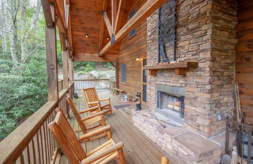 Banner Elk Casa | Cabin Fever