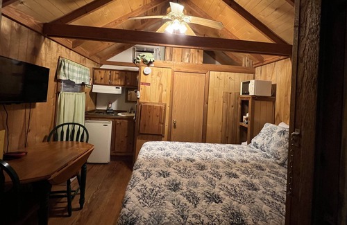 Steinhatchee Cabina | Cabin Fever