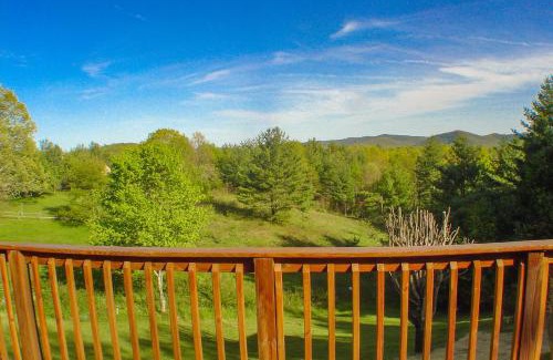 West Jefferson Casa | Cabin Fever