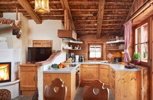 Hundsdorfl Apartamento | Cabin for 2-6 persons (2 bedrooms, 2 bathrooms, 3 WC) - Almdorf Flachau and Promi Alm