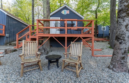 Alton Bay Cabina | Cabin for two with lake views & access Now featuring AC Wi-FI and TV