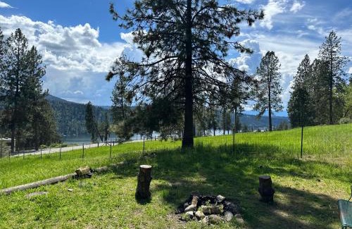 Coeur d'Alene Casa | Cabin Getaway with Lake View!