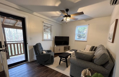 Flowery Branch Cabina | Cabin Hideaway near Lake Lanier