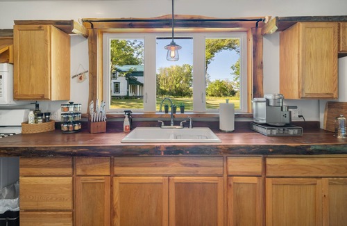 Burdett Cabina | Cabin In the Finger Lakes near the Seneca Lake Wine Trail and Watkins Glen