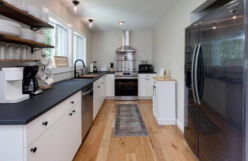 Dickson Cabina | Cabin in the Woods: 3bed 1bath, Outdoor Fire Pit