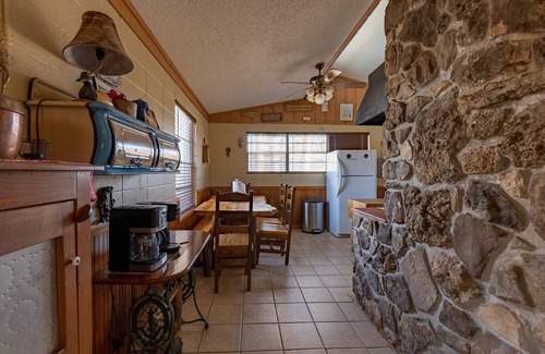 Jenkins Casa | Cabin in the woods close to Table Rock Lake