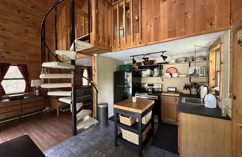 Branchport Cabina | Cabin in the woods near the Finger Lakes